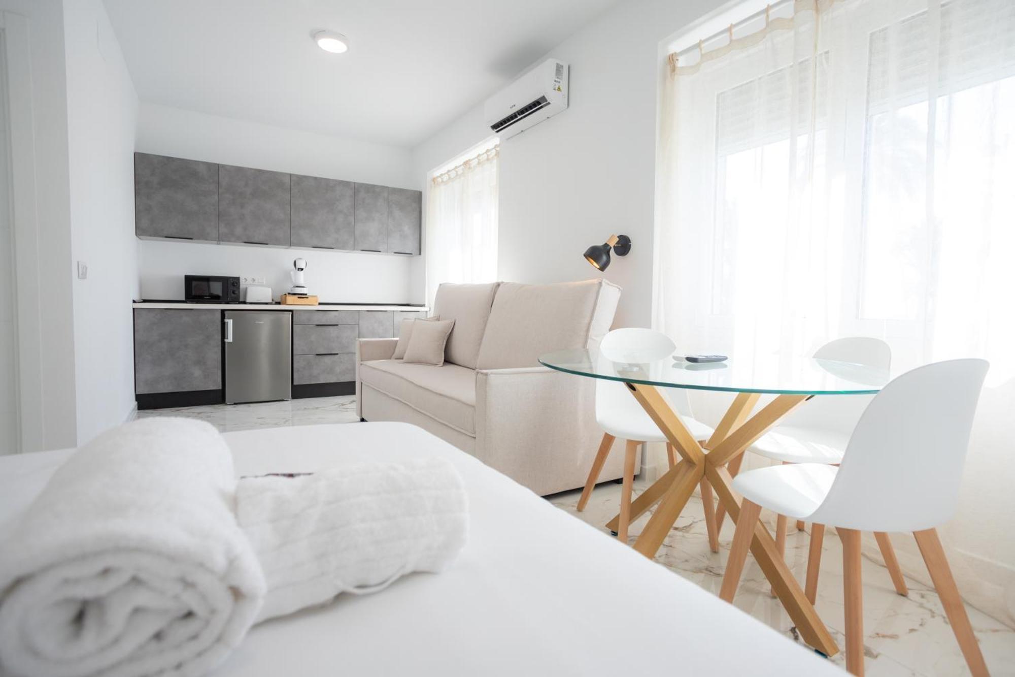 L&G Apartments Bahia Suite Alicante Eksteriør billede