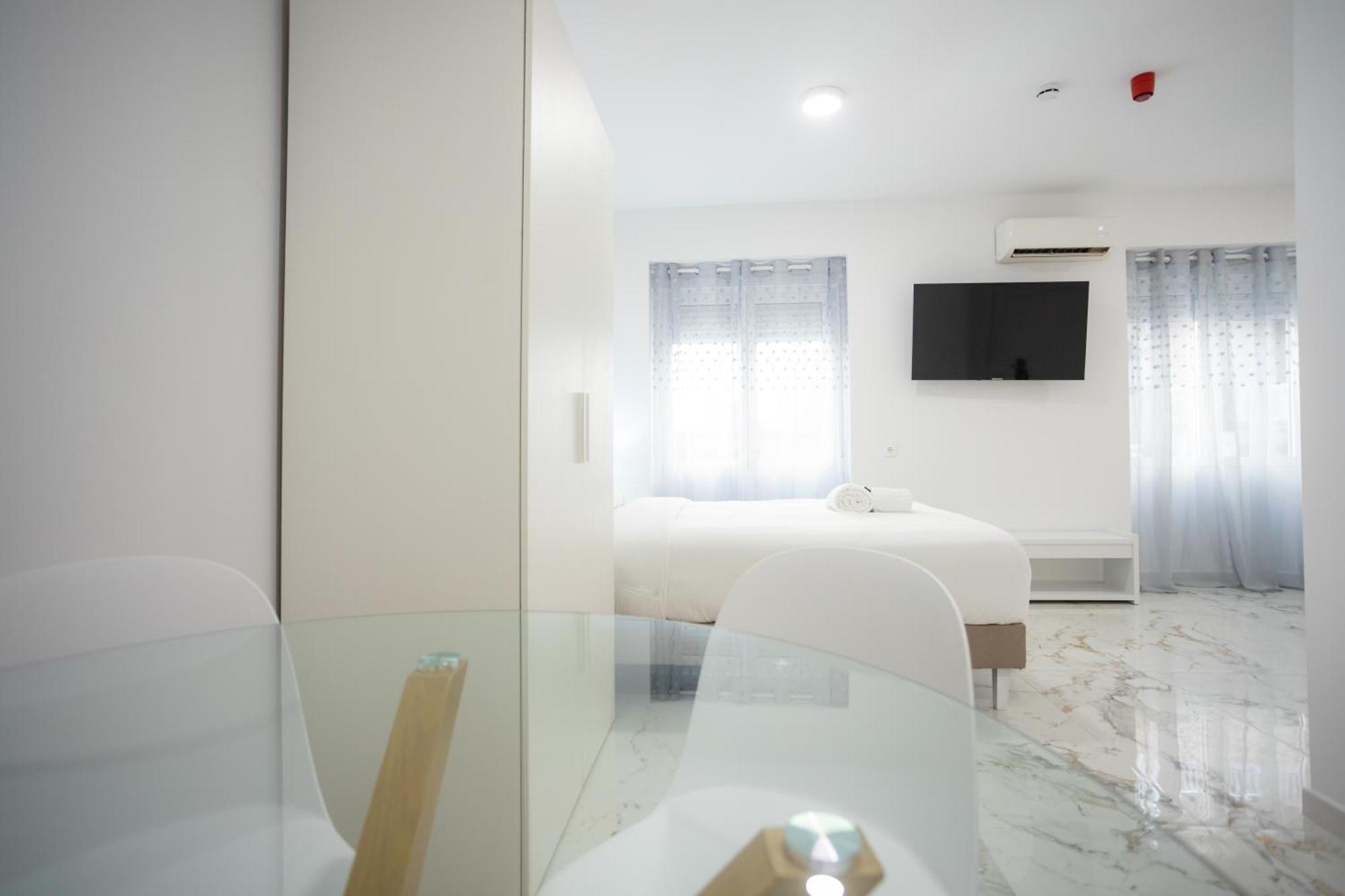 L&G Apartments Bahia Suite Alicante Eksteriør billede