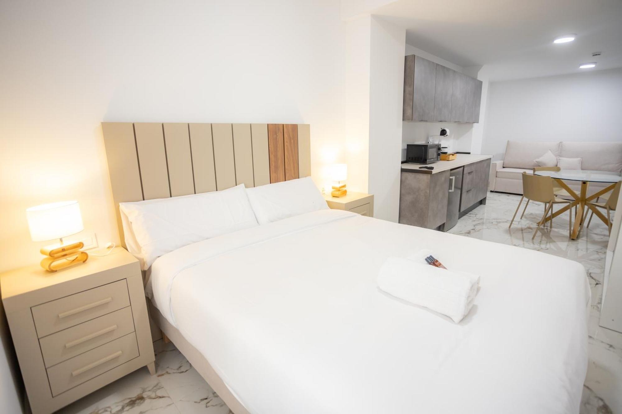 L&G Apartments Bahia Suite Alicante Eksteriør billede