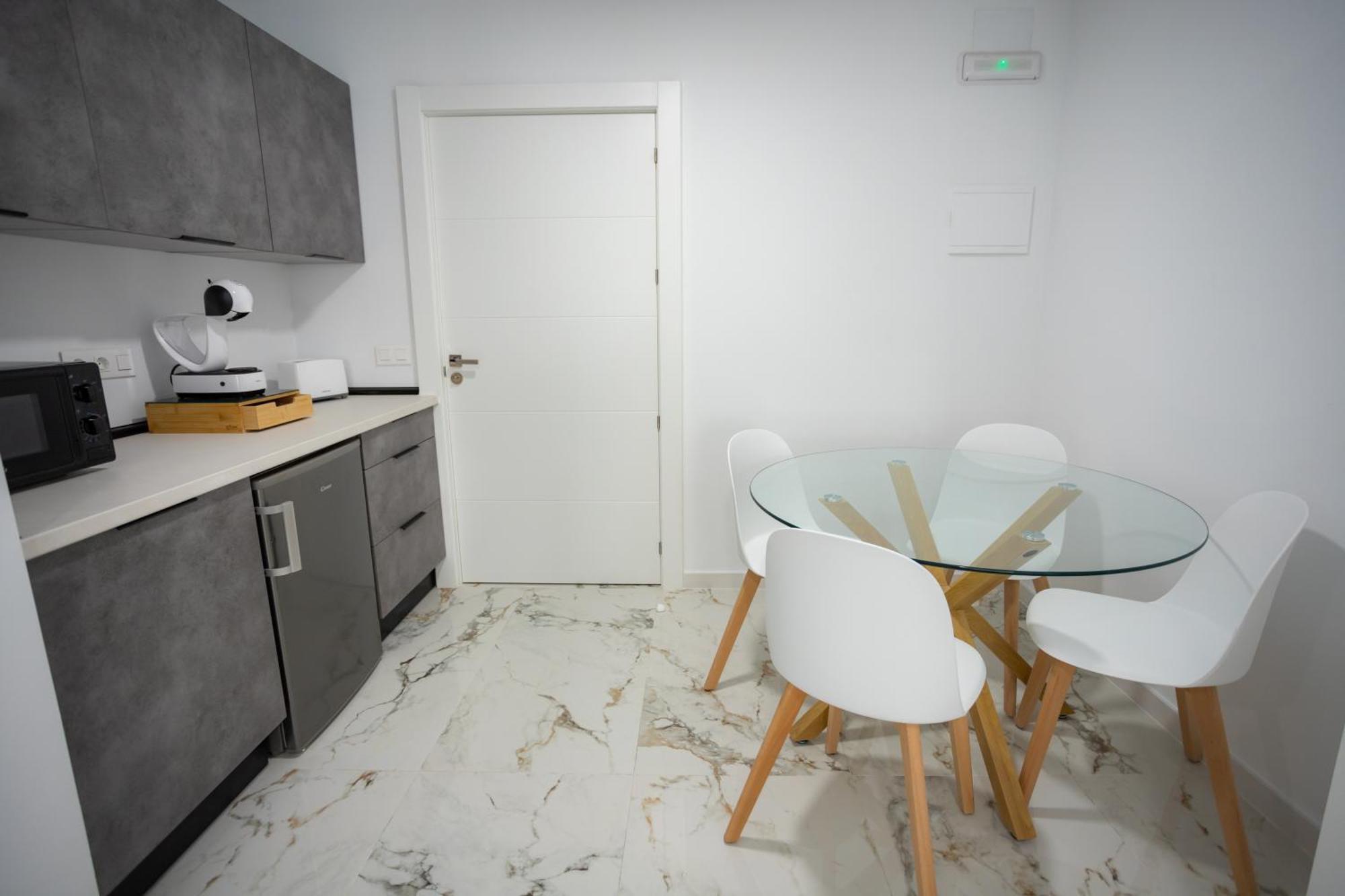 L&G Apartments Bahia Suite Alicante Eksteriør billede