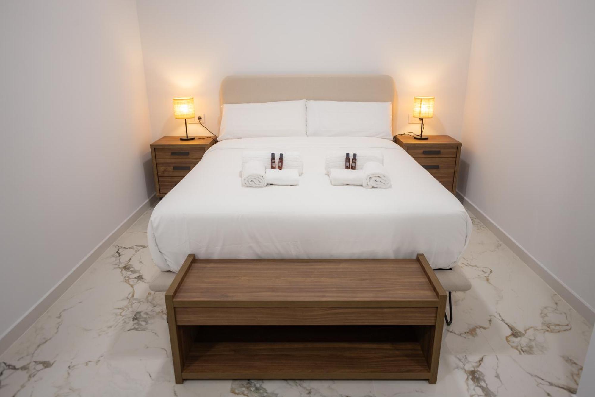 L&G Apartments Bahia Suite Alicante Eksteriør billede