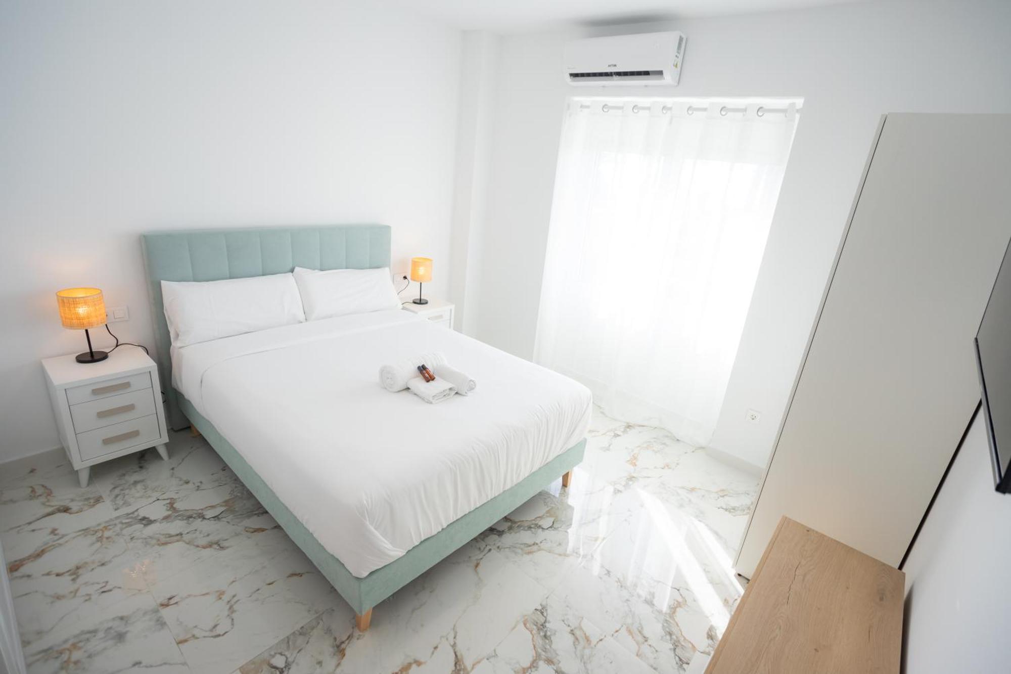 L&G Apartments Bahia Suite Alicante Eksteriør billede