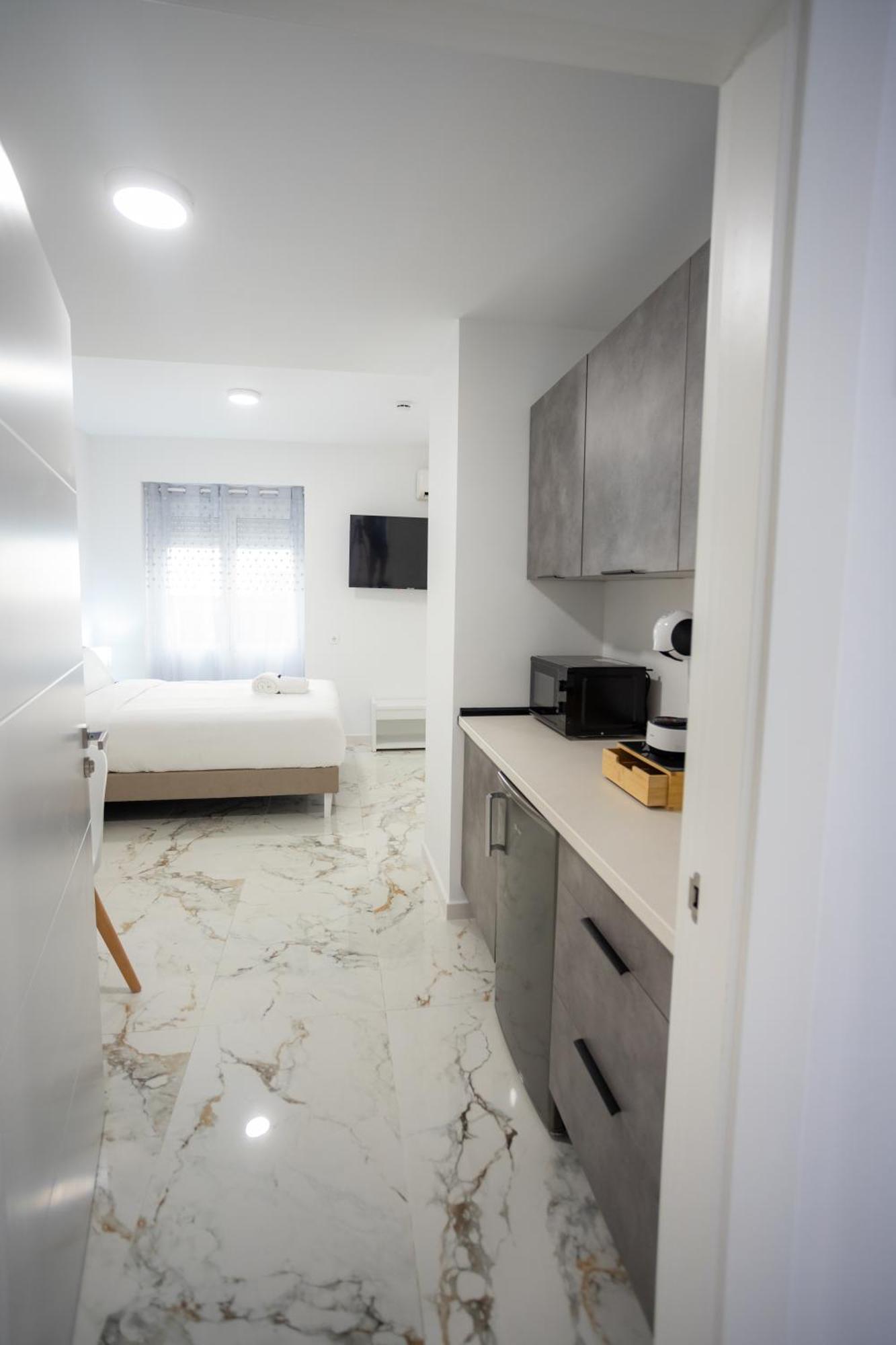 L&G Apartments Bahia Suite Alicante Eksteriør billede