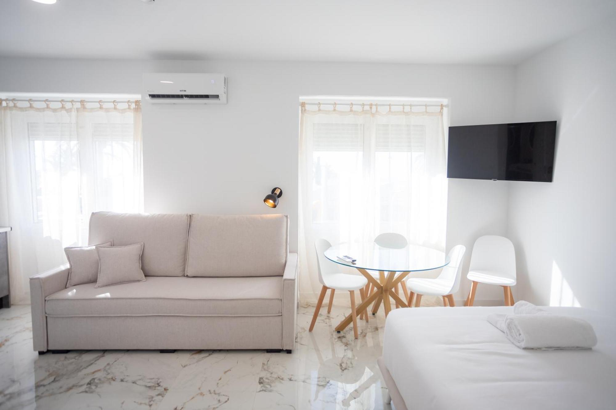 L&G Apartments Bahia Suite Alicante Eksteriør billede